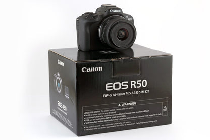 Canon EOS R50 + 18-45 Nieuw